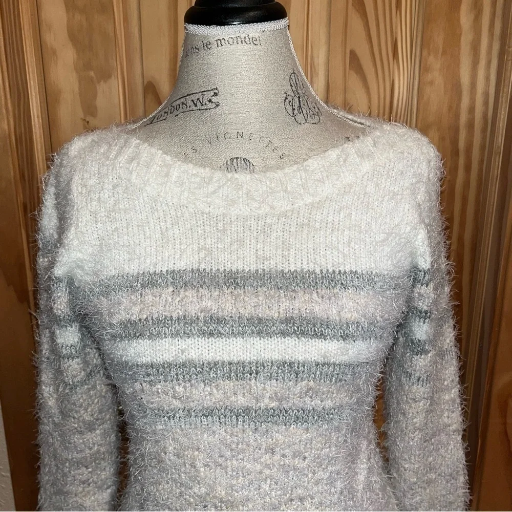 The Limited Sweater Women’s Size Small